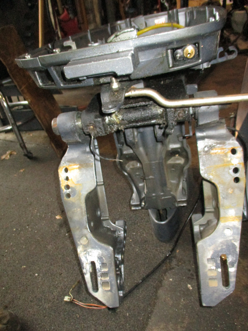 Yamaha 90hp 2 stroke outboard 20" mid section