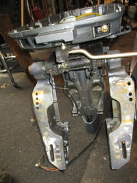 Load image into Gallery viewer, Yamaha 90hp 2 stroke outboard 20" mid section
