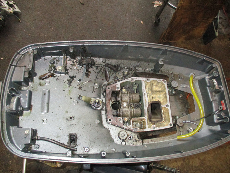 Yamaha 90hp 2 stroke outboard 20" mid section