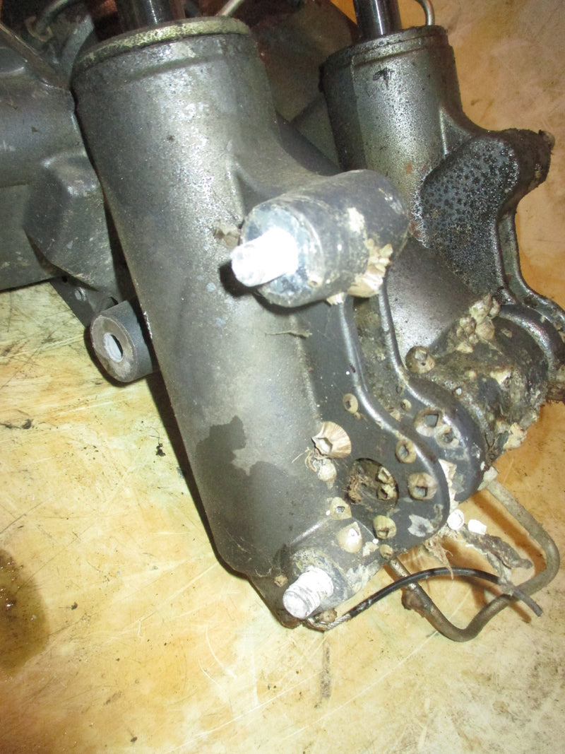 Yamaha 225hp OX66 2 Stroke outboard Tilt Trim Unit (Parts)