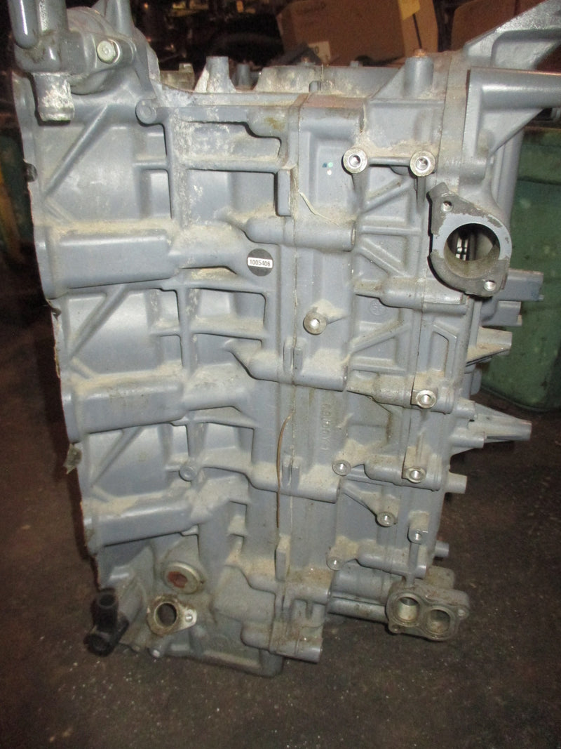 Yamaha 225hp 3.3L 4 Stroke outboard Crankcase Block (Parts)
