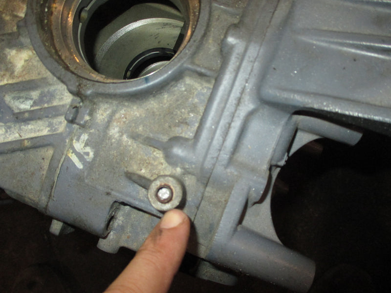 Yamaha 225hp 3.3L 4 Stroke outboard Crankcase Block (Parts)