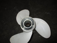 Load image into Gallery viewer, Yamaha 8hp 2 stroke outboard aluminum propellor (8 1/2x7 1/2-N)
