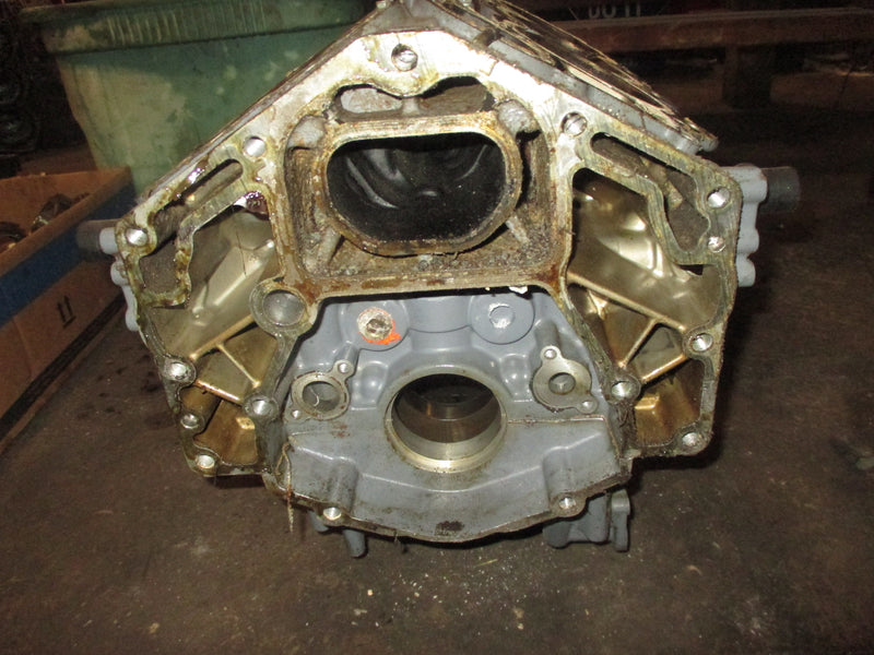 Yamaha 225hp 3.3L 4 Stroke outboard Crankcase Block (Parts)
