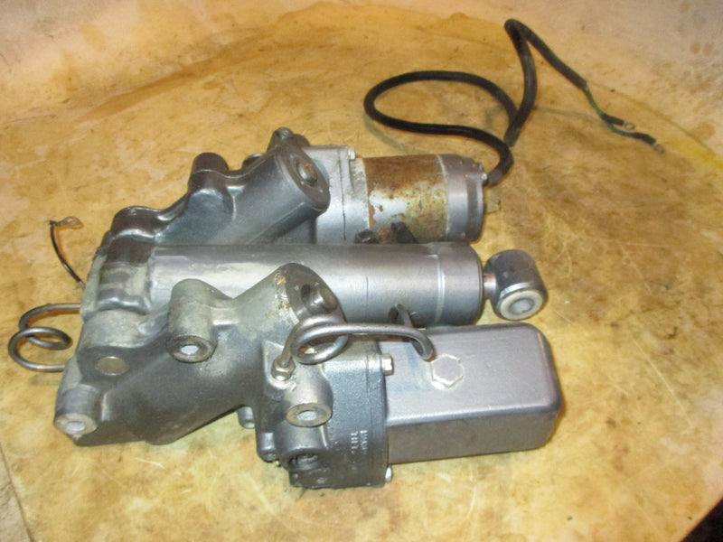Yamaha 150hp Precision Blend 2 stroke outboard tilt trim unit