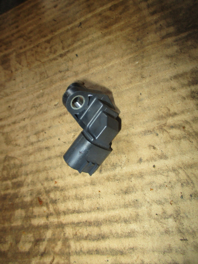Suzuki DF70A 70hp 4 stroke outboard Cam position sensor 332200-58J20