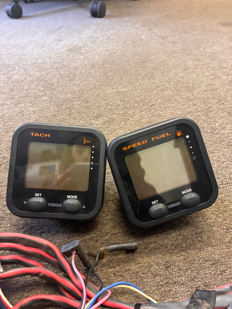 Yamaha Outboard Command link gauge set tachometer / fuel / speedometer 6Y8