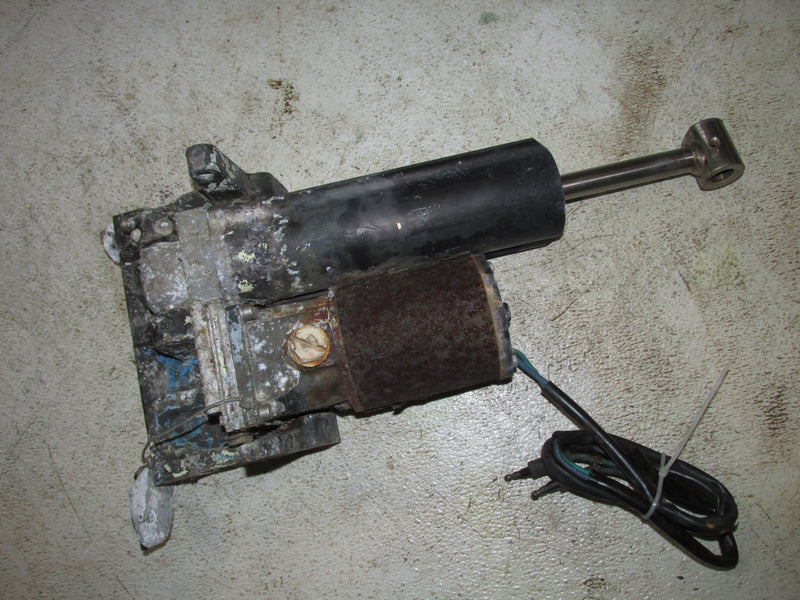 Force/Mercury 90hp 2 Stroke Outboard Tilt Trim Unit (Parts)