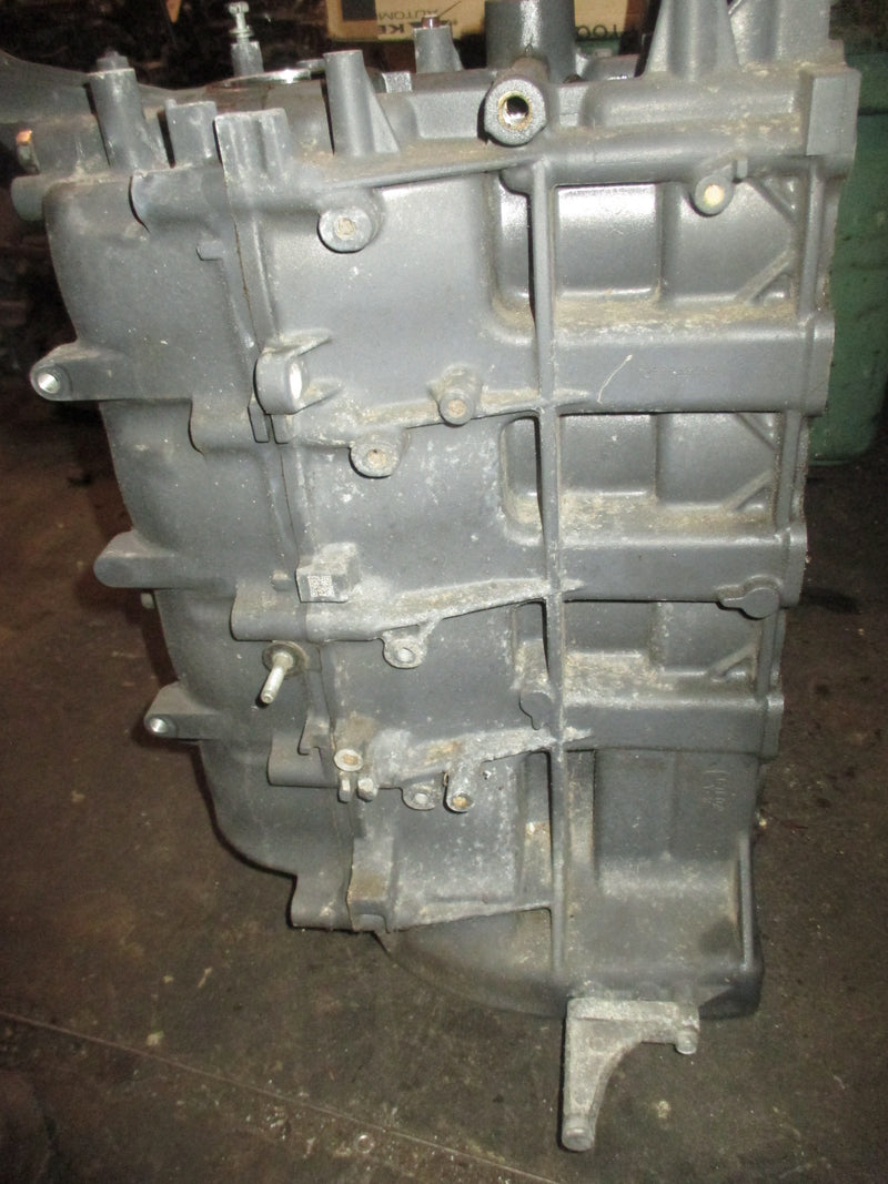 Yamaha 115hp 4 Stroke outboard Crankcase Block (67F-01)