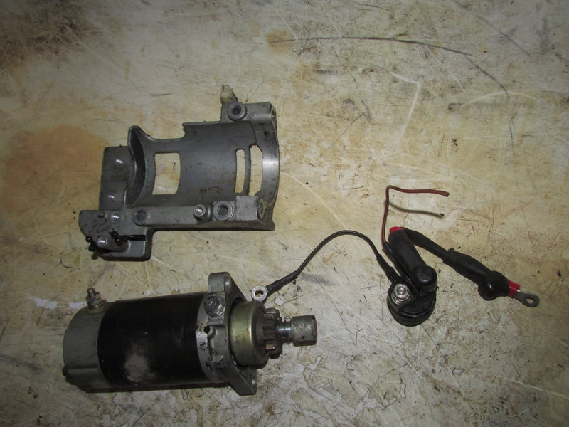Yamaha 30hp 2 Stroke Outboard Starter and relay bracket (6F5-81800-11)