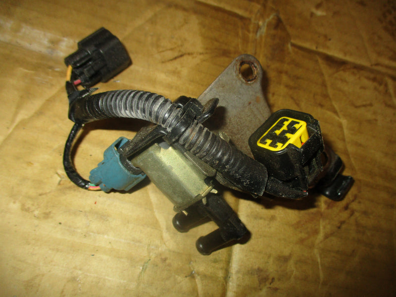 Yamaha 250hp 4 stroke 3.3L outboard solenoid valve 6C5-86120-00
