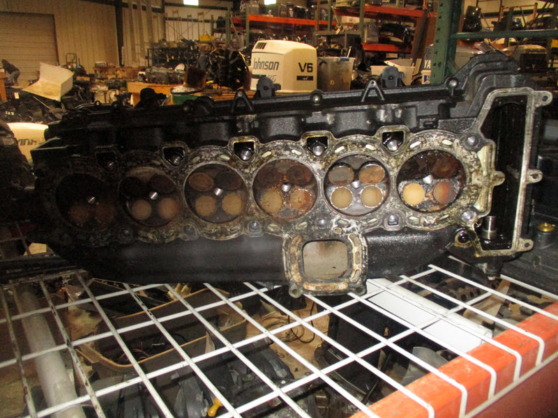 Mercury Verado 300hp outboard cylinder head (880536A)
