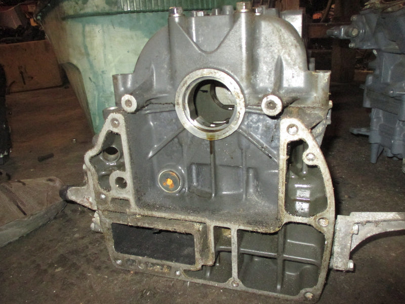 Yamaha 115hp 4 Stroke outboard Crankcase Block (67F-01)