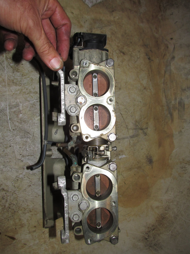 Yamaha 115hp 4 Stroke Outboard Intake manifold/Throttle body/position sensor