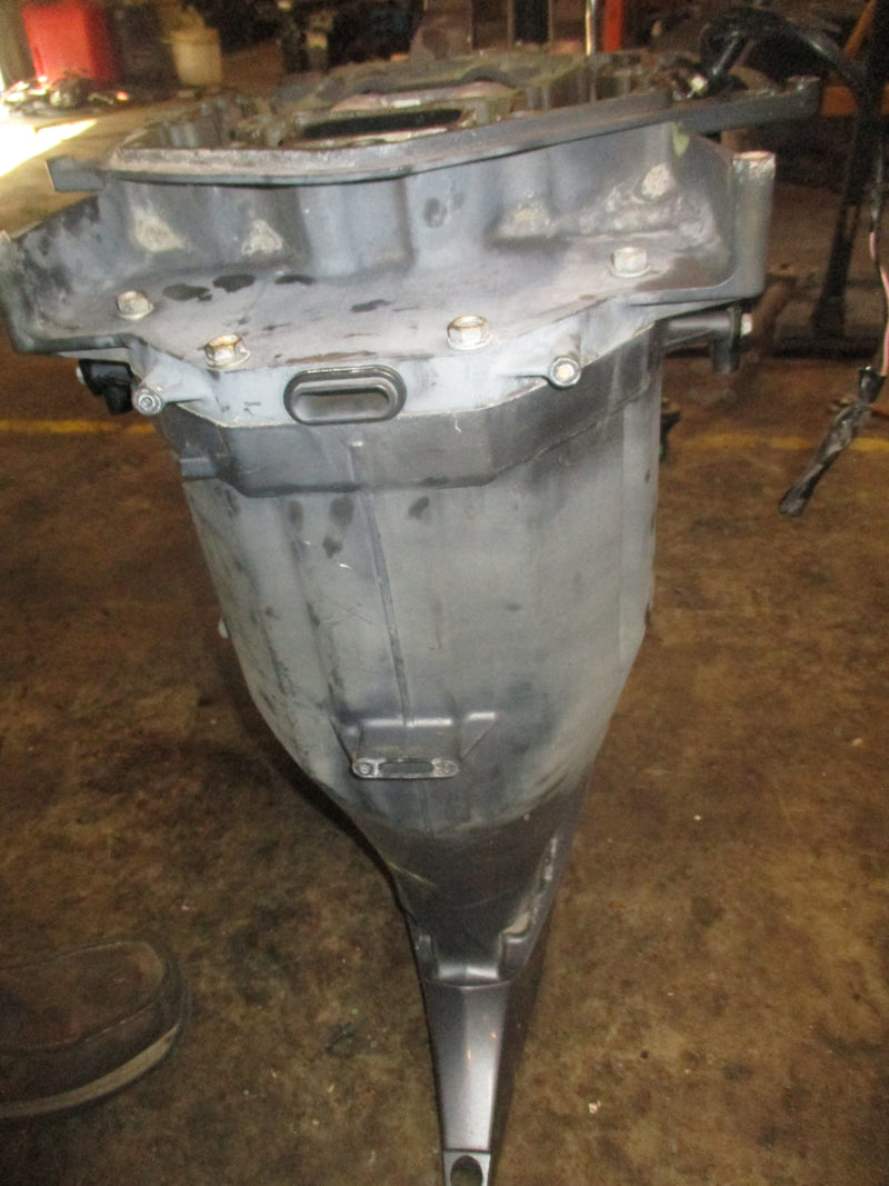 Yamaha 300hp 4stroke 4.2L outboard 25" mid section