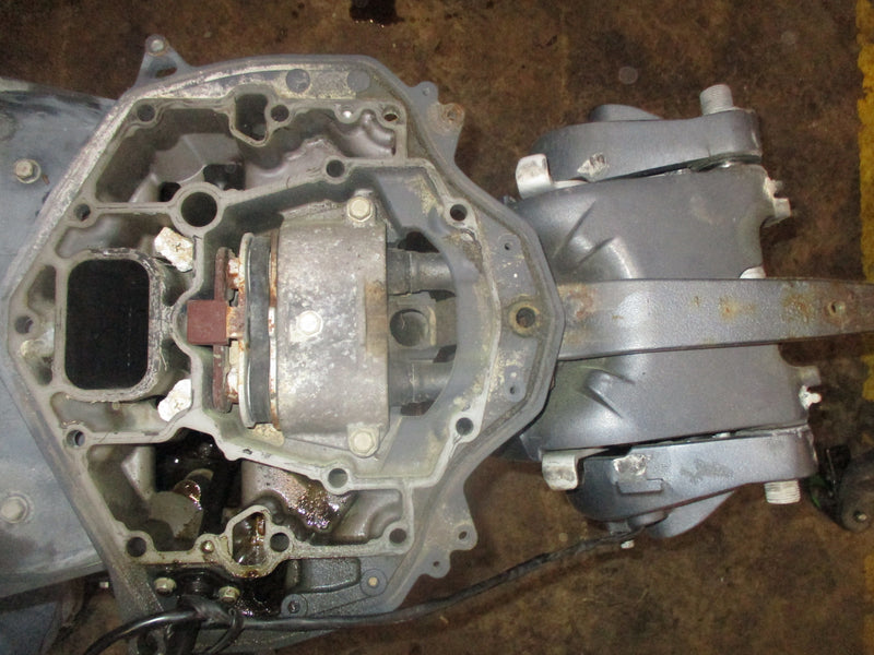 Yamaha 300hp 4stroke 4.2L outboard 25" mid section