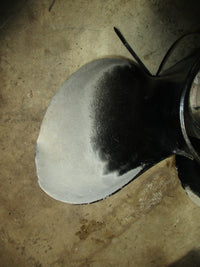 Load image into Gallery viewer, Johnson/Suzuki 90 hp 4 stroke outboard aluminum propeller
