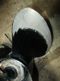 Load image into Gallery viewer, Johnson/Suzuki 90 hp 4 stroke outboard aluminum propeller
