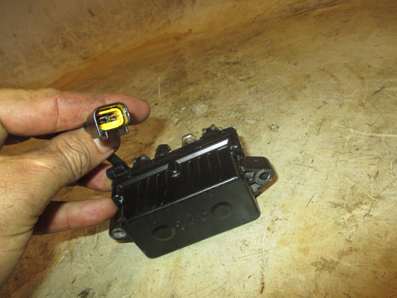 Yamaha 300hp HPDI 2 Stroke outboard tilt trim relay (60V-81950-00)
