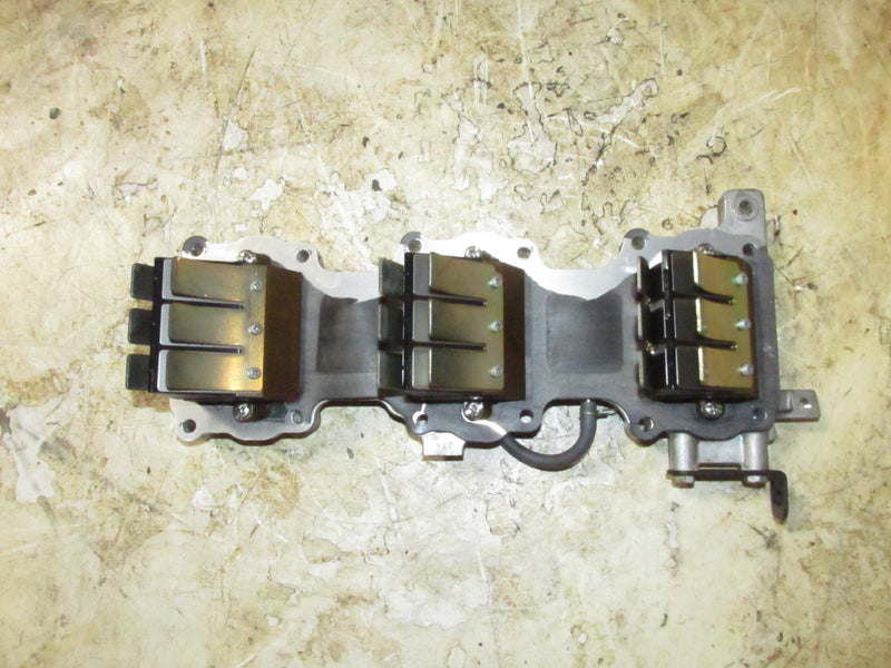 Yamaha 90hp 2 Stroke Outboard Intake Manifold and reeds (688-13610-00)