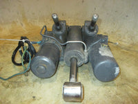 Load image into Gallery viewer, Yamaha 300hp HPDI 2 Stroke outboard tilt trim unit
