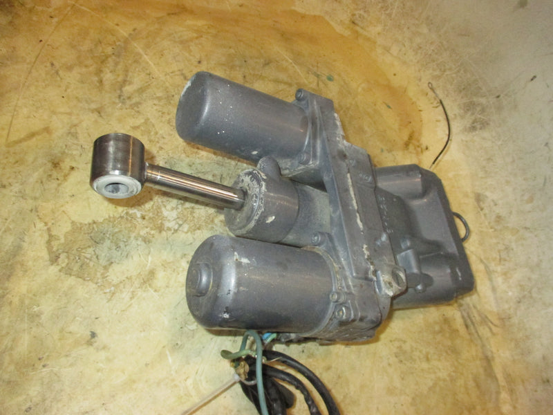 Yamaha 300hp HPDI 2 Stroke outboard tilt trim unit