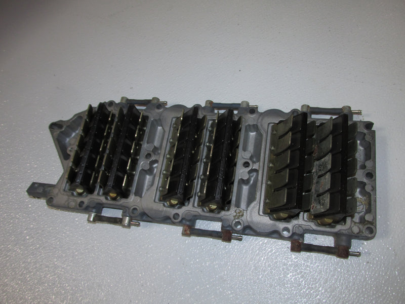Yamaha 200hp HPDI 2 Stroke Outboard Intake manifold/reeds (65L-13610-01-00)