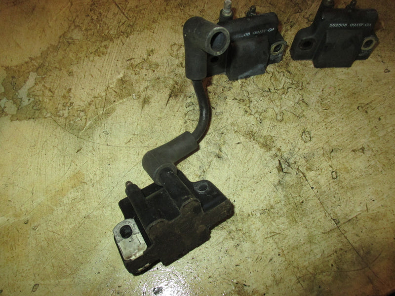 Johnson 60hp 2 stroke outboard Ignition Coil Set (582508)