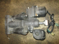 Load image into Gallery viewer, Suzuki DF 140 hp 4 stroke outboard Tilt trim unit
