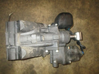 Load image into Gallery viewer, Suzuki DF 140 hp 4 stroke outboard Tilt trim unit
