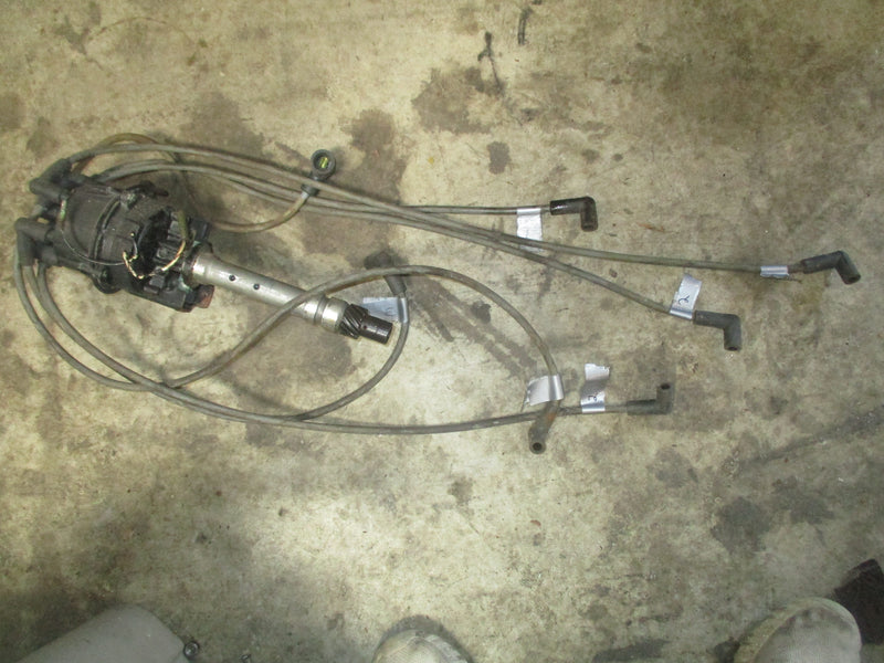 Mercury Marine Mercruiser 4.3L V6 distributor assembly with plug wires