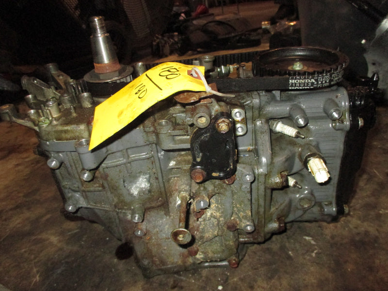 Honda BF20 20hp 4 stroke outboard crankcase powerhead