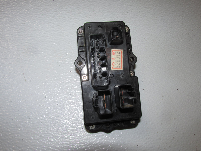 Yamaha 200hp HPDI 2 Stroke Outboard Fuse box (68F-82170-01-00)