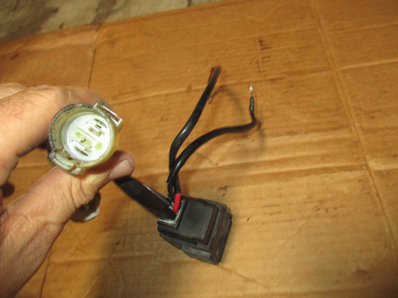 Johnson/Suzuki 90 hp 4 stroke outboard tilt trim relay (38410-93J11)