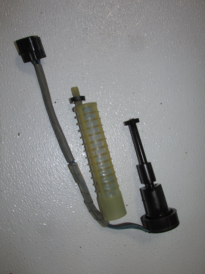 Yamaha 200hp HPDI 2 Stroke Outboard Oil level sender (67H-85730-00-00)