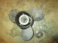 Load image into Gallery viewer, Yamaha 50hp 2 stroke outboard Aluminum Propeller 15 Pitch
