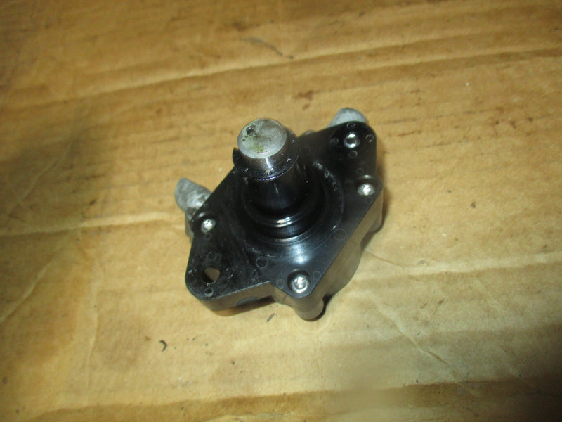 Johnson/Suzuki 90 hp 4 stroke outboard fuel pump (15100-90J10)
