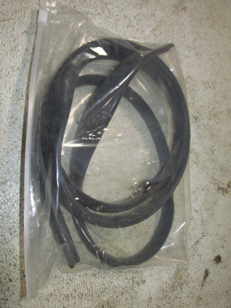 Evinrude 225hp Ocean Pro outboard Cowling Grommet