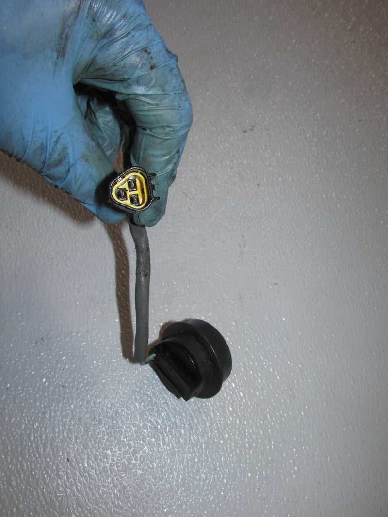 Yamaha 200hp HPDI 2 Stroke Outboard Tilt trim switch (6R3-82563-00-00)