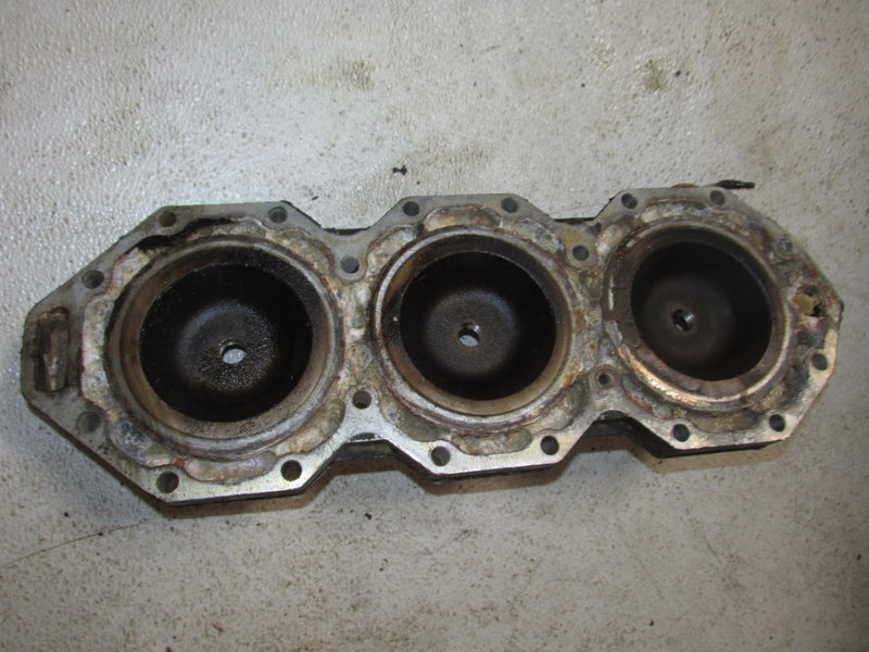 Evinrude 225hp Ocean Pro outboard Cylinder Head (333808-4)