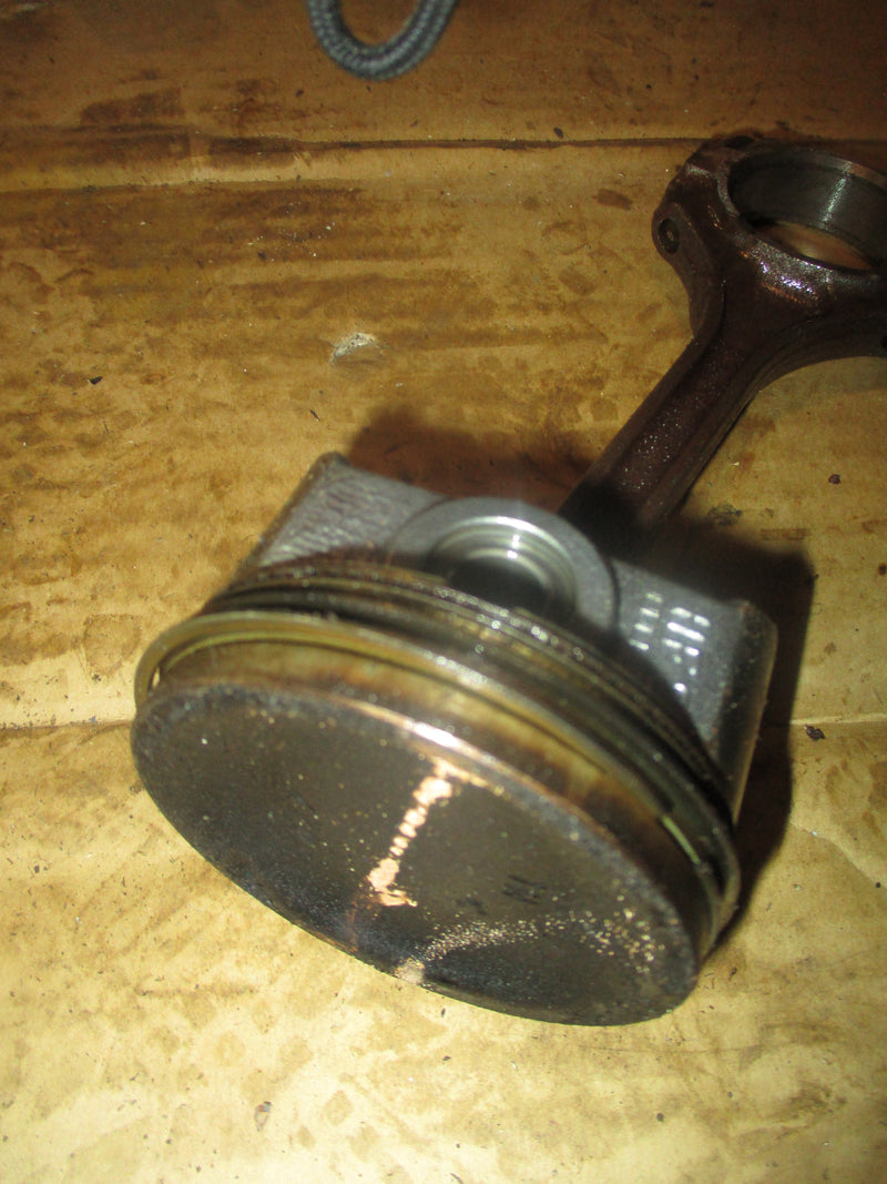 Honda 90hp 4 stroke outboard piston and rod (13101-ZZ0-000)