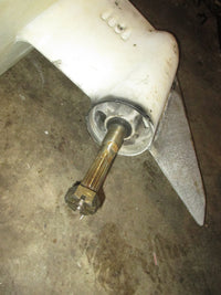 Load image into Gallery viewer, Johnson 90hp 2 stroke outboard 20 inch lower unit
