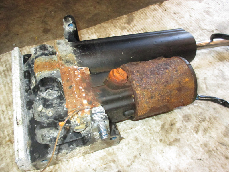 Mercury 90hp 4 stroke outboard tilt trim unit