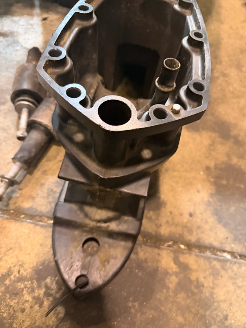 Suzuki DF90 90hp Outboard 20" lower Casing (52111-90J02)