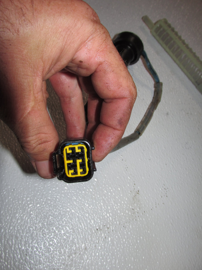 Yamaha 150hp HPDI 2 Stroke Outboard Oil Level Sensor (67H-85730-01-00)