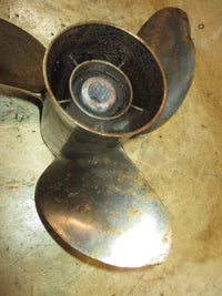 Load image into Gallery viewer, Suzuki DF70 70hp 4 stroke outboard stainless steel propellor (3R14P)
