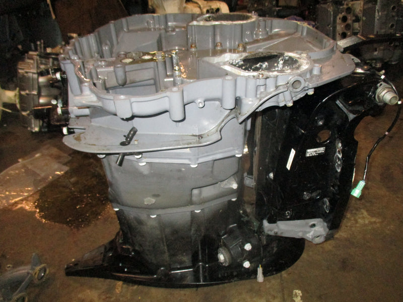 Suzuki DF350 A 350hp outboard 25 inch shaft midsection