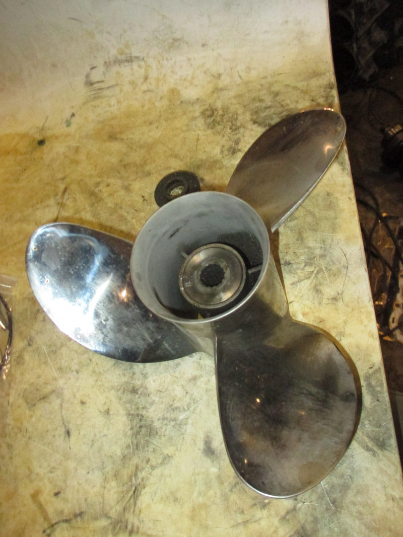 Yamaha 225-250hp outboard counter stainless propellor 14 7/8