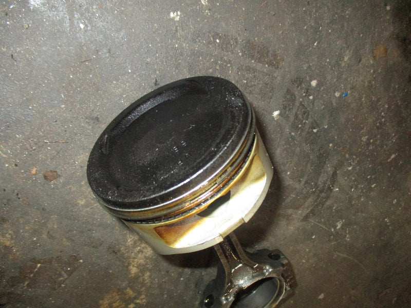 Yamaha 115hp 4 stroke outboard piston and rod (68V-00)