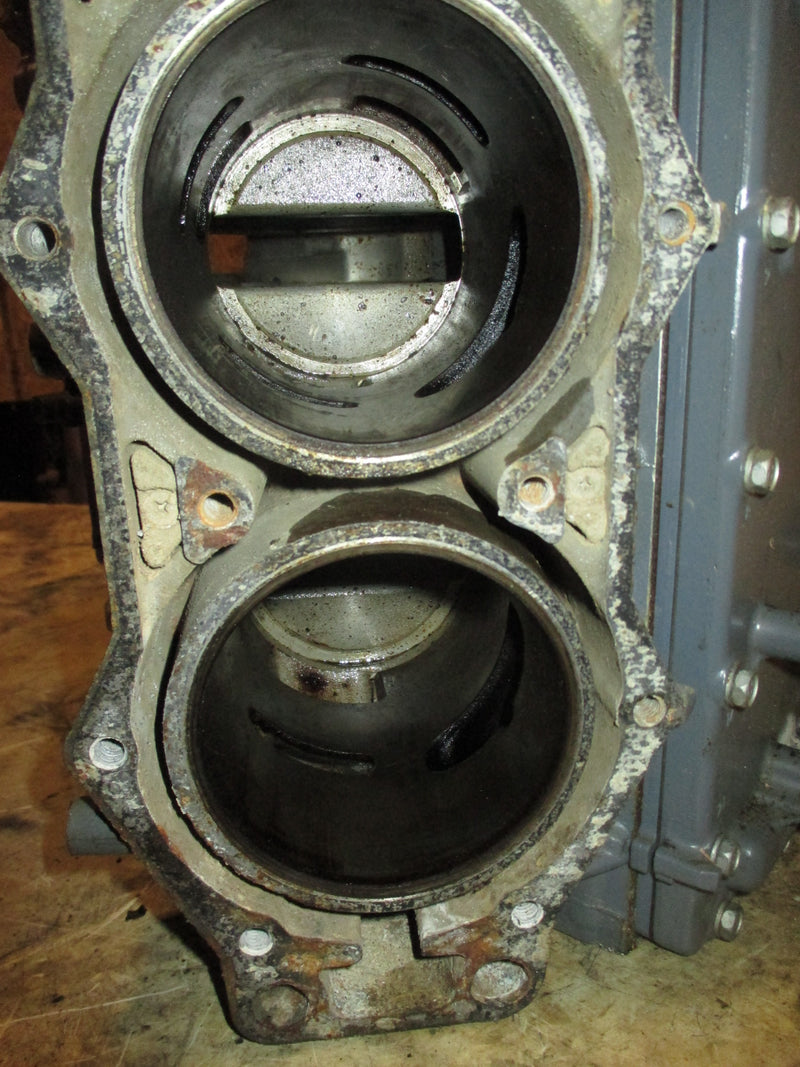 Yamaha 150hp 2 stroke outboard crankcase block